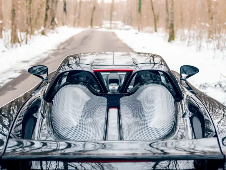 2005 Porsche Carrera GT - Image 28 of 31