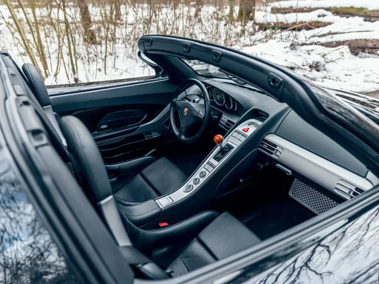 2005 Porsche Carrera GT - Image 5 of 31