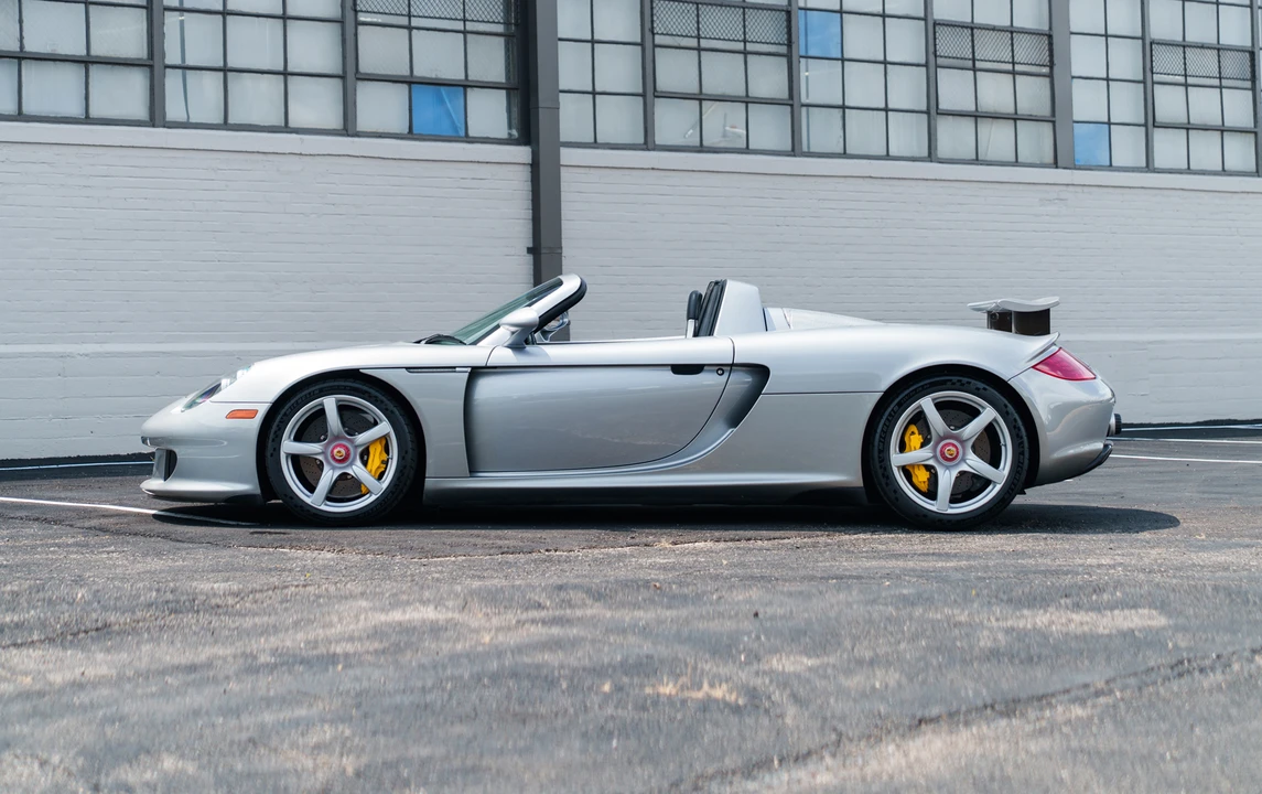 2005 Porsche Carrera GT - Image 6 of 8