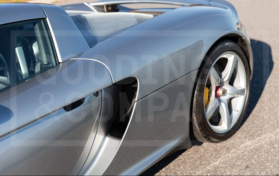 2005 Porsche Carrera GT - Image 14 of 19