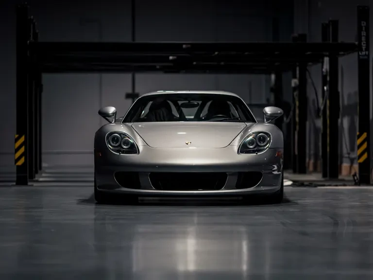 2005 Porsche Carrera GT - Image 7 of 31
