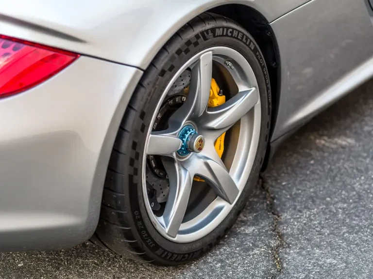 2005 Porsche Carrera GT - Image 18 of 31