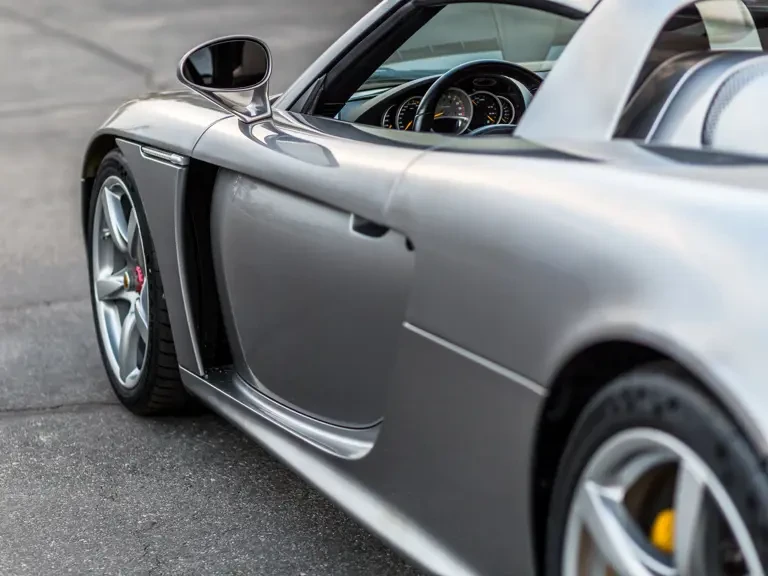 2005 Porsche Carrera GT - Image 28 of 31