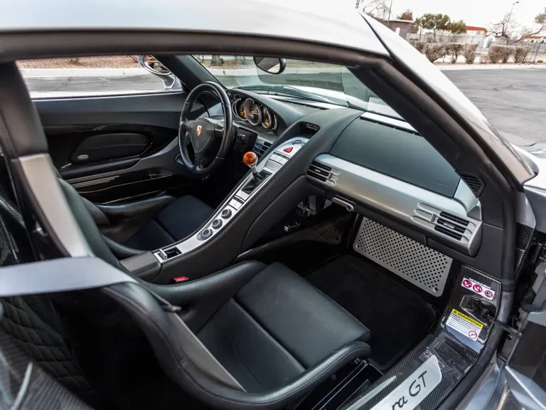 2005 Porsche Carrera GT - Image 29 of 31