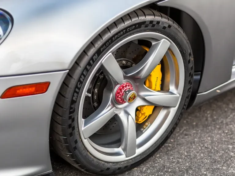 2005 Porsche Carrera GT - Image 17 of 31