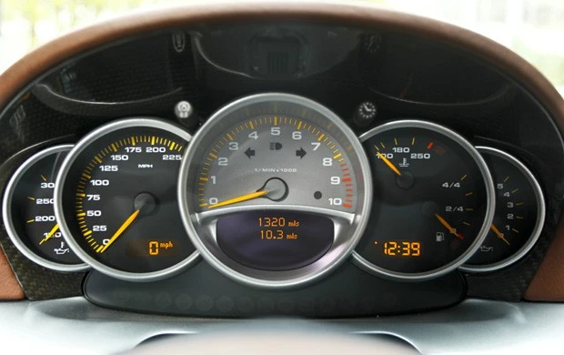 2005 Porsche Carrera GT - Image 10 of 17