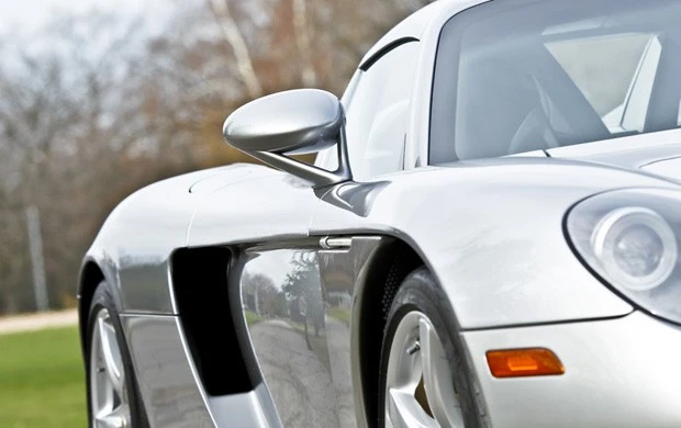 2005 Porsche Carrera GT - Image 12 of 17