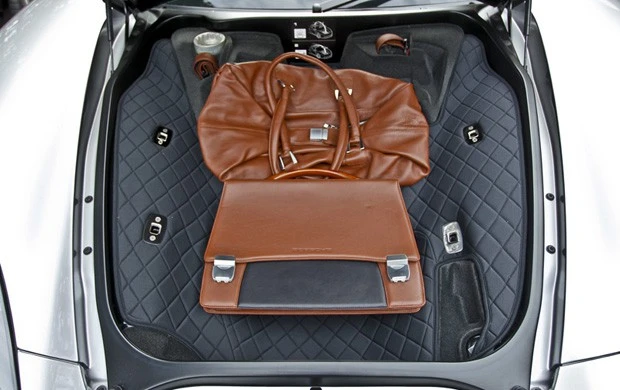 2005 Porsche Carrera GT - Image 16 of 17