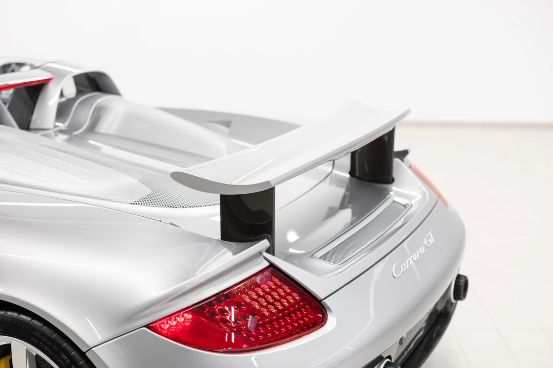 2005 Porsche Carrera GT - Image 30 of 31