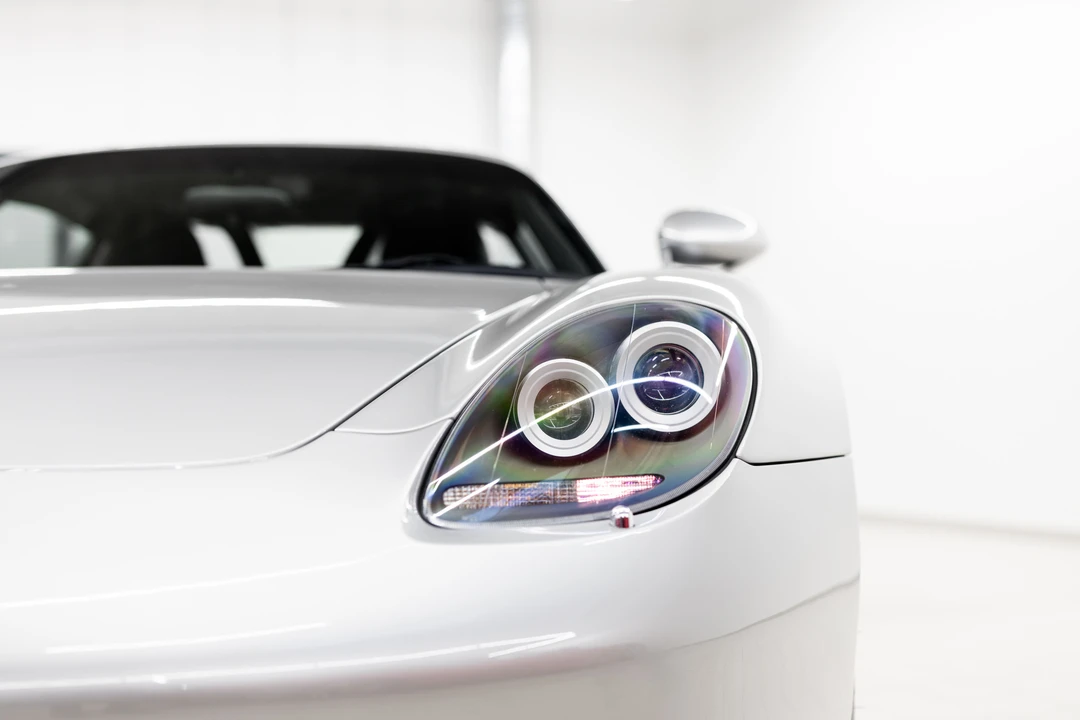 2005 Porsche Carrera GT - Image 18 of 31