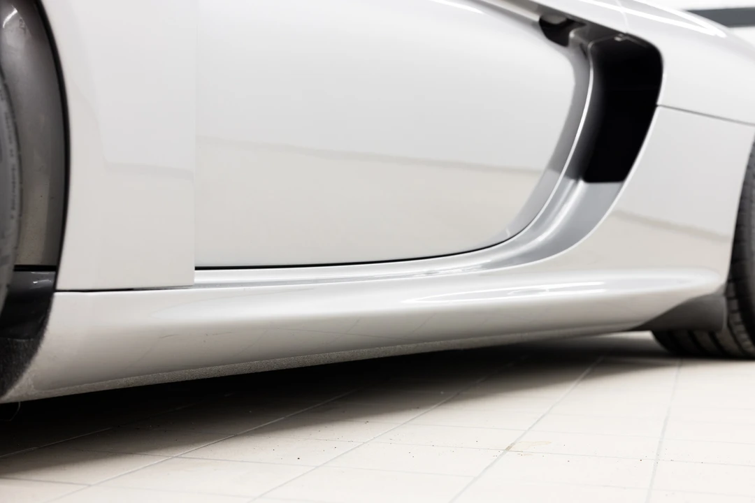 2005 Porsche Carrera GT - Image 28 of 31