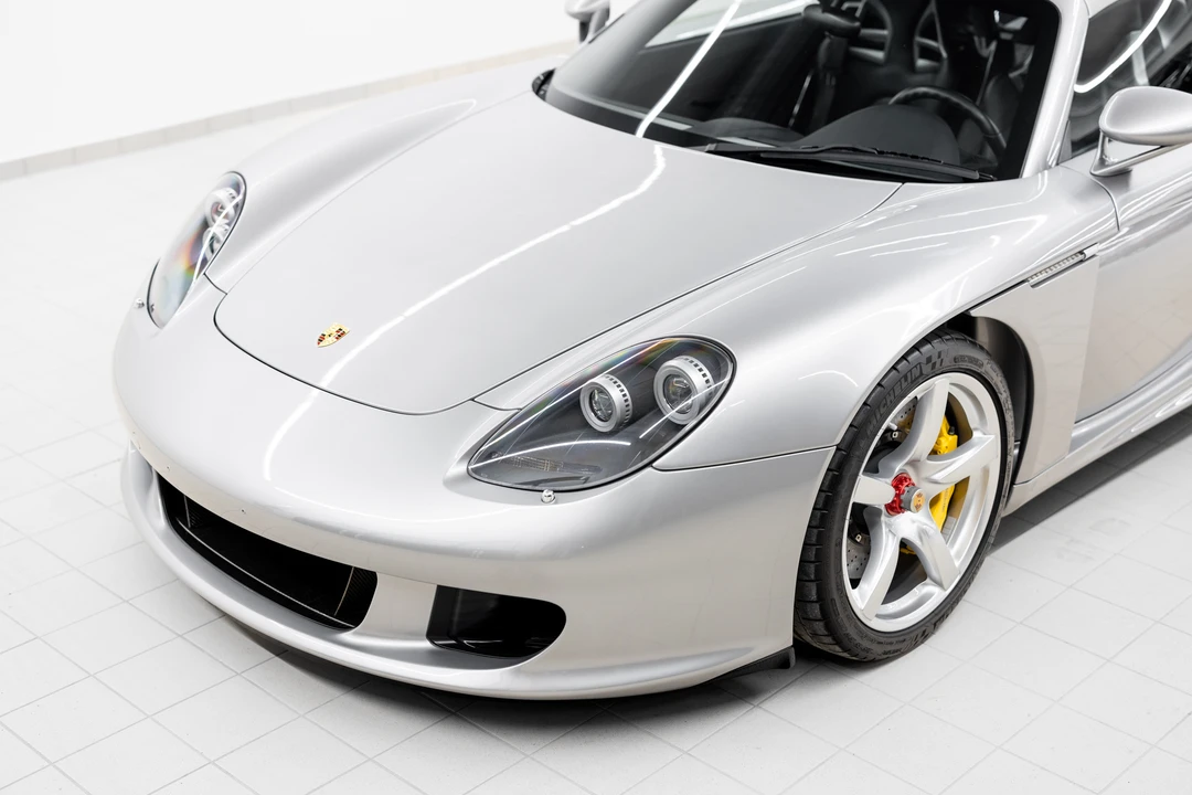 2005 Porsche Carrera GT - Image 15 of 31