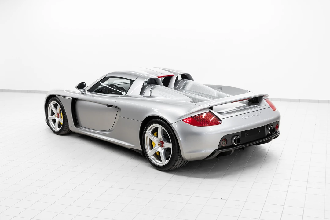 2005 Porsche Carrera GT - Image 13 of 31
