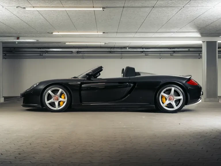 2005 Porsche Carrera GT - Image 8 of 31