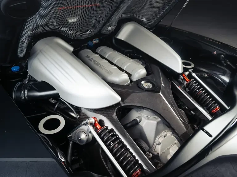 2005 Porsche Carrera GT - Image 7 of 31