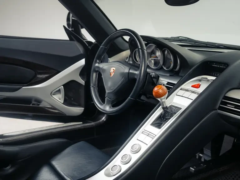 2005 Porsche Carrera GT - Image 28 of 31