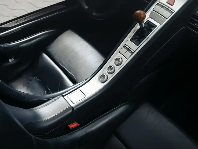 2005 Porsche Carrera GT - Image 30 of 31