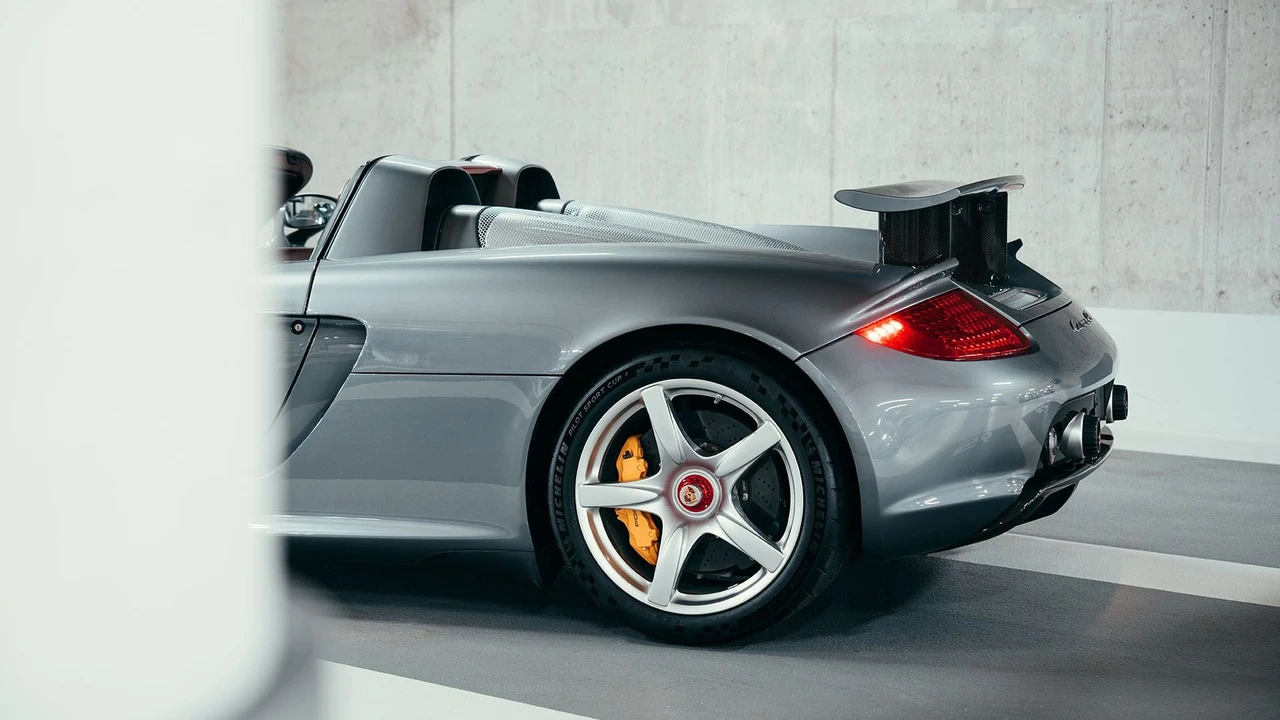 2005 Porsche Carrera GT - Image 31 of 31