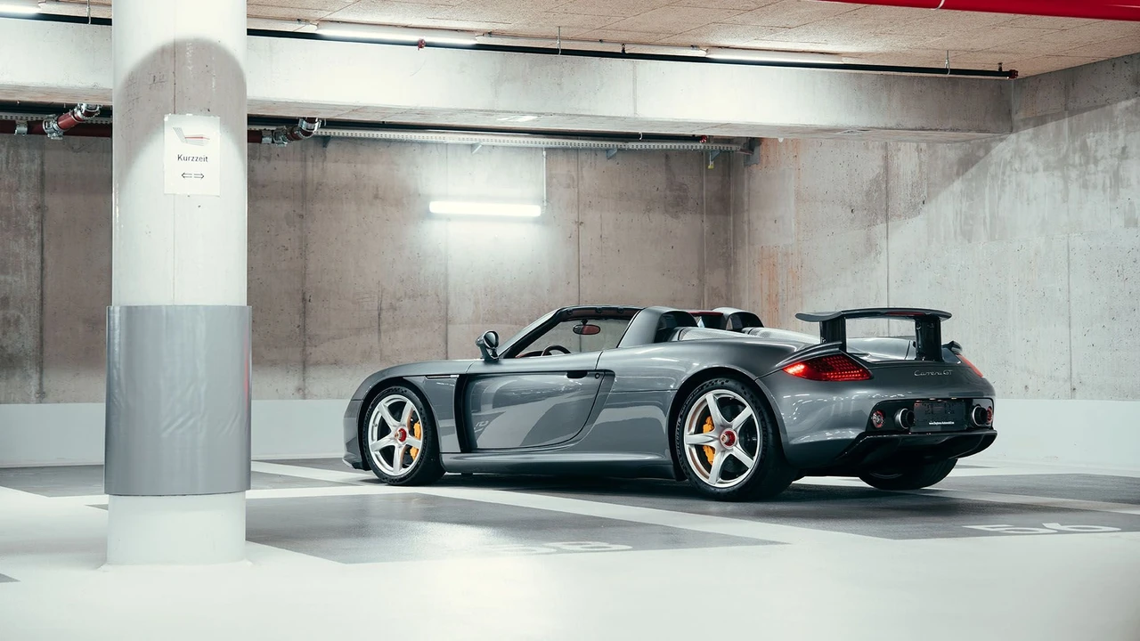 2005 Porsche Carrera GT - Image 6 of 31