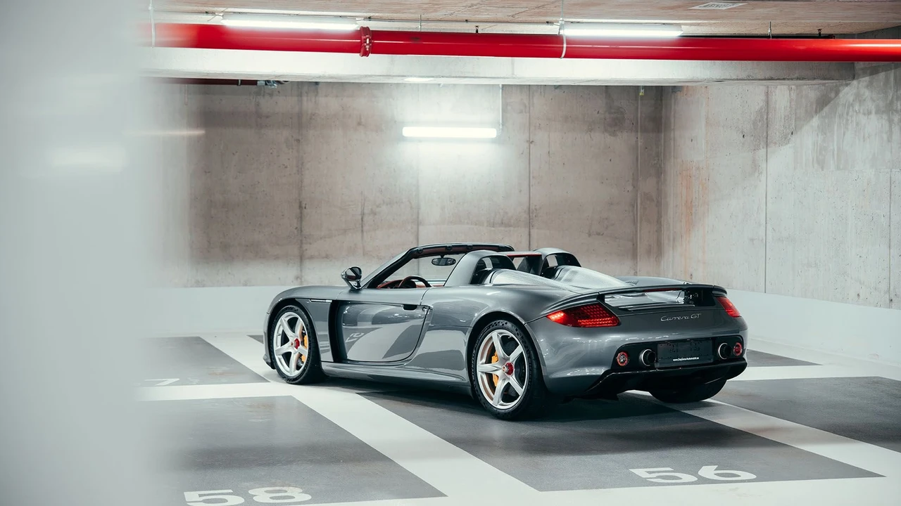 2005 Porsche Carrera GT - Image 5 of 31