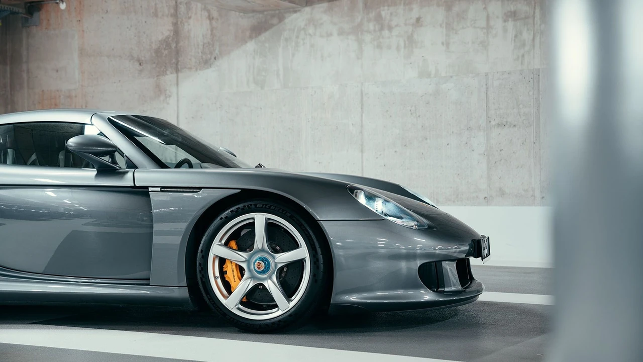 2005 Porsche Carrera GT - Image 21 of 31