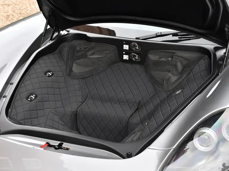 2005 Porsche Carrera GT - Image 13 of 24