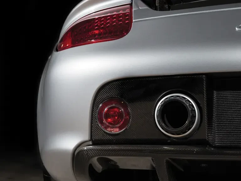 2005 Porsche Carrera GT - Image 24 of 27
