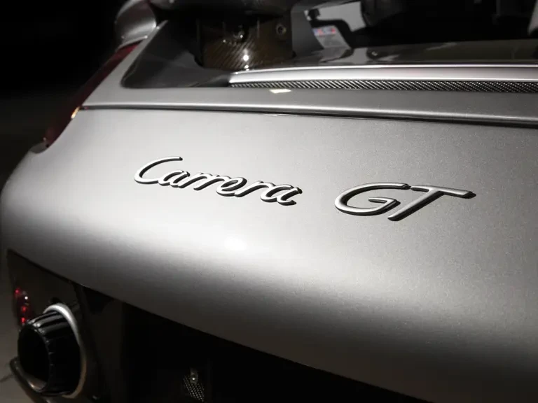 2005 Porsche Carrera GT - Image 8 of 27