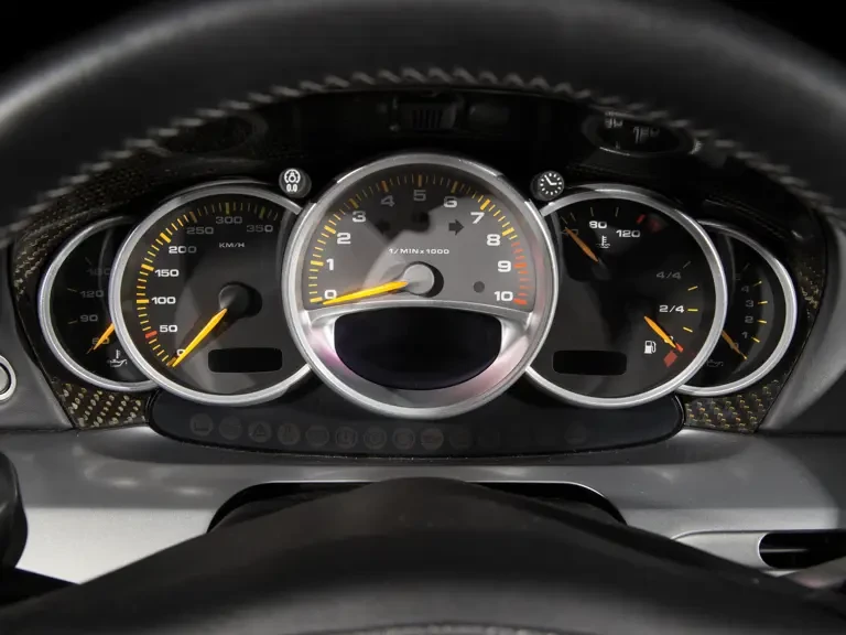 2005 Porsche Carrera GT - Image 16 of 27