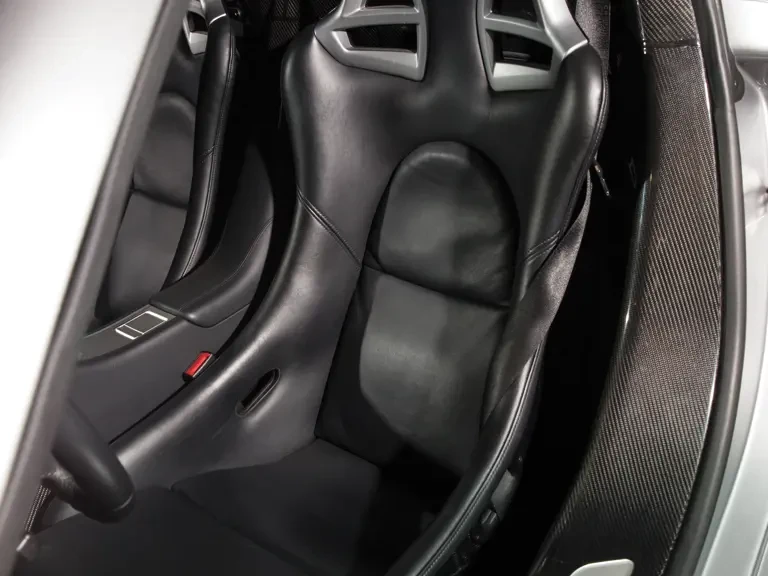 2005 Porsche Carrera GT - Image 21 of 27
