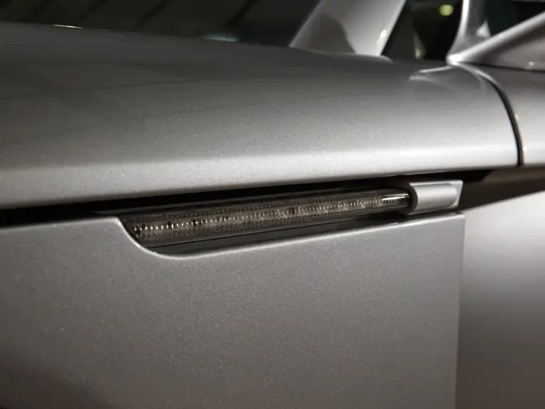 2005 Porsche Carrera GT - Image 26 of 27