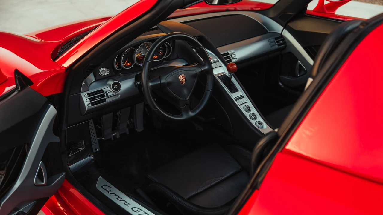 2005 Porsche Carrera GT - Image 6 of 31
