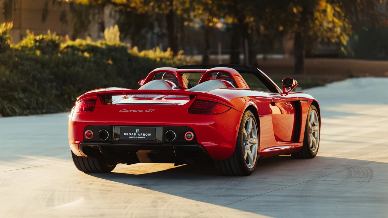 2005 Porsche Carrera GT - Image 19 of 31