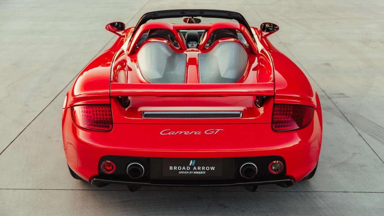 2005 Porsche Carrera GT - Image 4 of 31