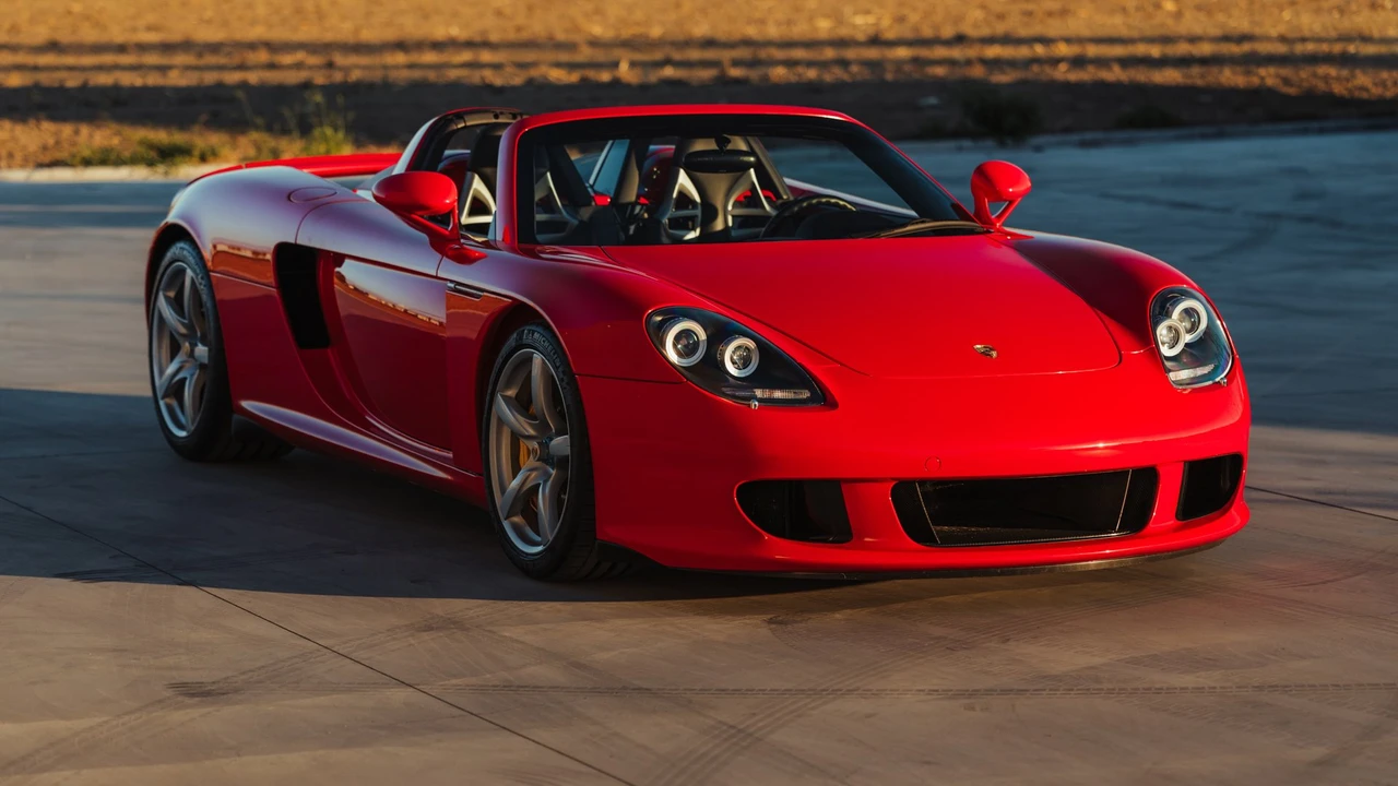 2005 Porsche Carrera GT - Image 12 of 31