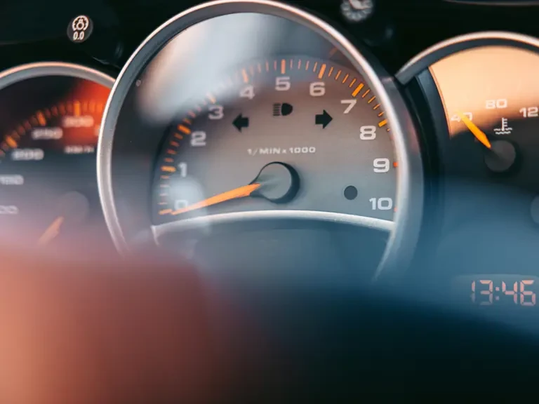 2005 Porsche Carrera GT - Image 17 of 31