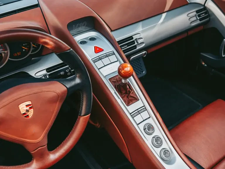 2005 Porsche Carrera GT - Image 21 of 31