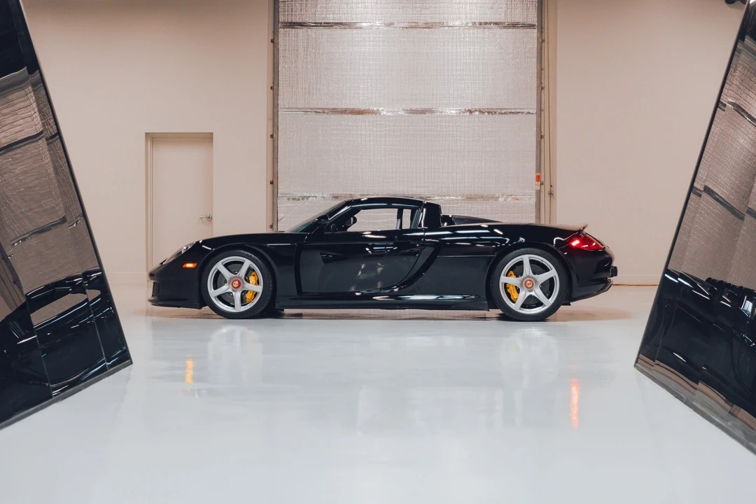 2005 Porsche Carrera GT - Image 4 of 15