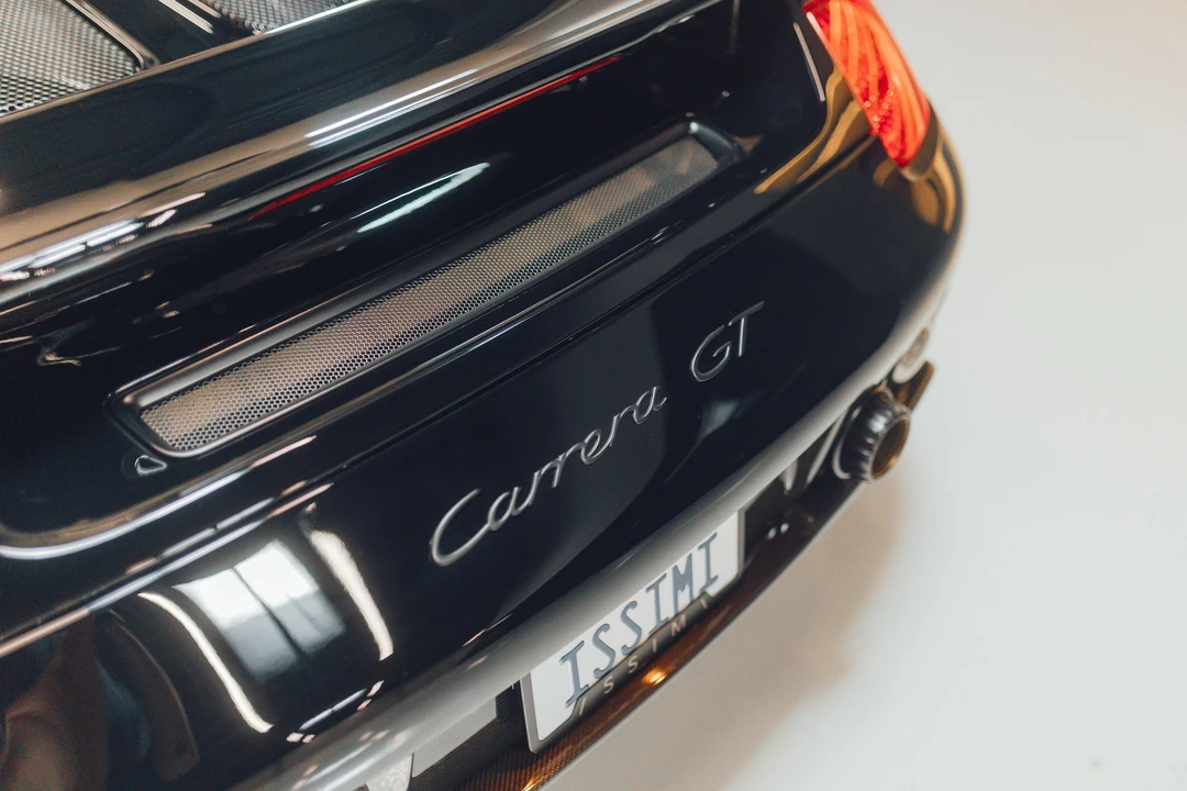2005 Porsche Carrera GT - Image 8 of 15