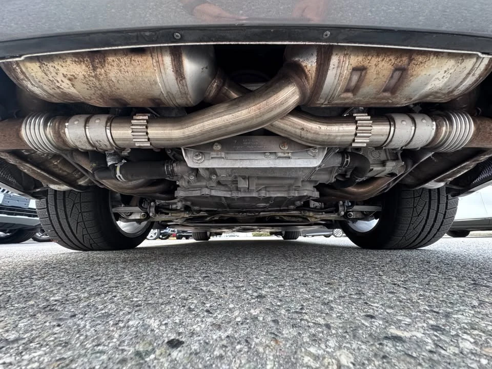 2005 Porsche Carrera GT - Image 15 of 20