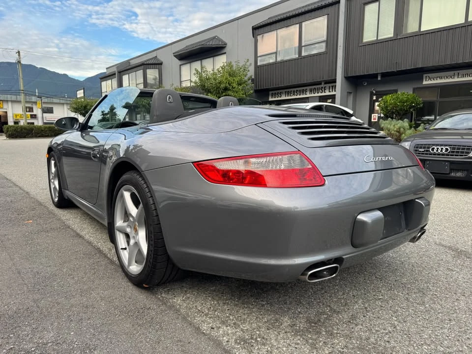 2005 Porsche Carrera GT - Image 9 of 20