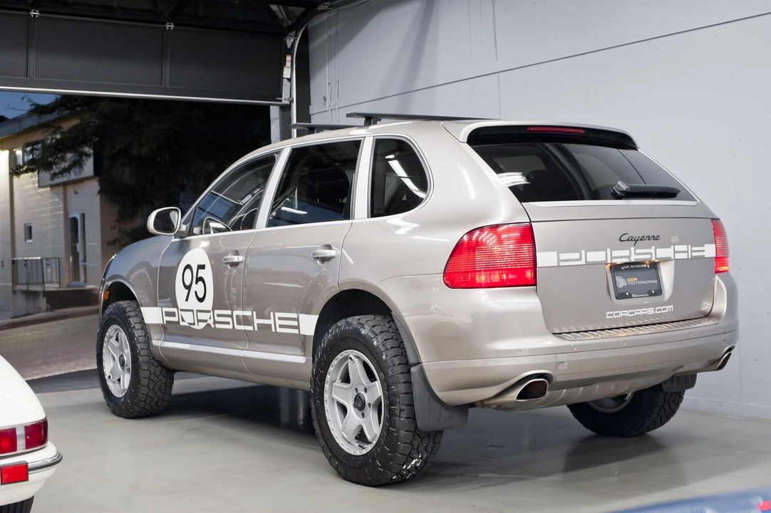 2005 Porsche 955/957 Cayenne - Image 14 of 31