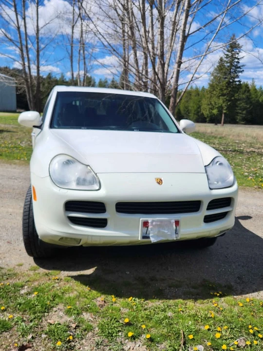 2005 Porsche Cayenne - Image 2 of 10