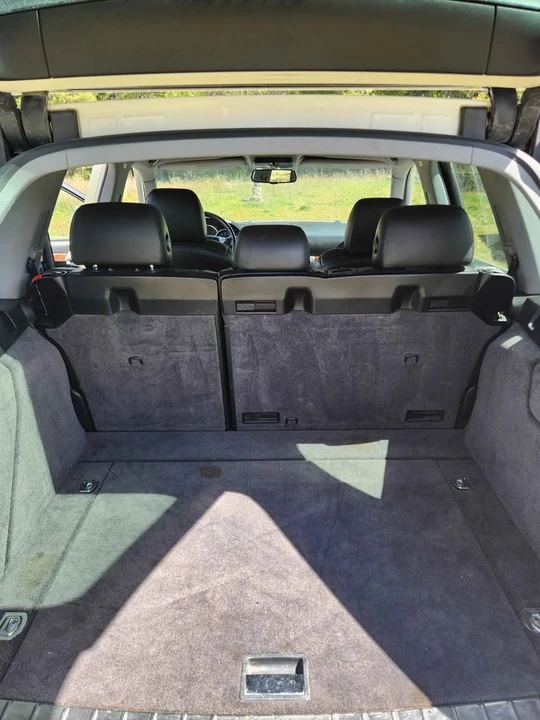 2005 Porsche Cayenne - Image 9 of 10
