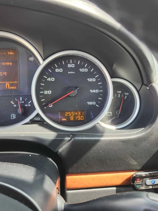 2005 Porsche Cayenne - Image 6 of 10
