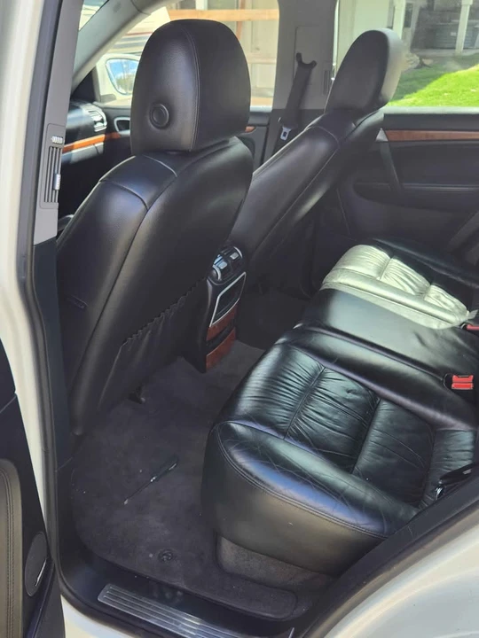 2005 Porsche Cayenne - Image 8 of 10