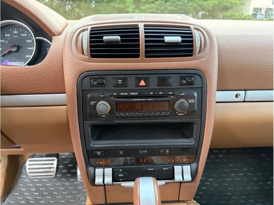 2005 Porsche 955/957 Cayenne - Image 16 of 20