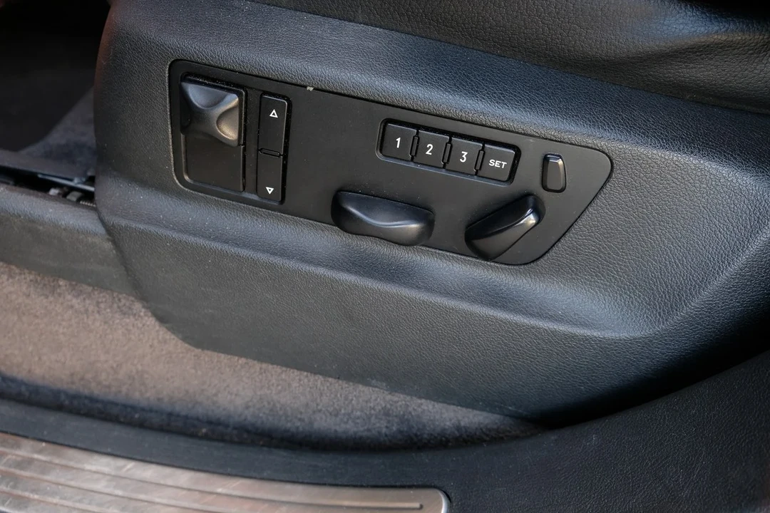 2005 Porsche 955/957 Cayenne S - Image 16 of 30