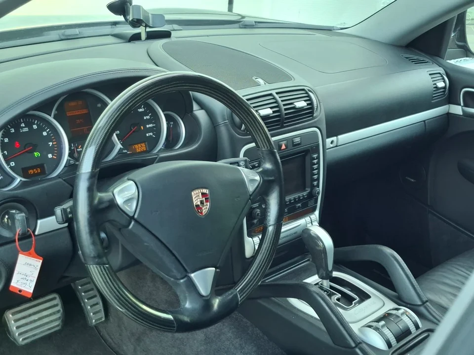 2005 Porsche 955/957 Cayenne S - Image 24 of 30