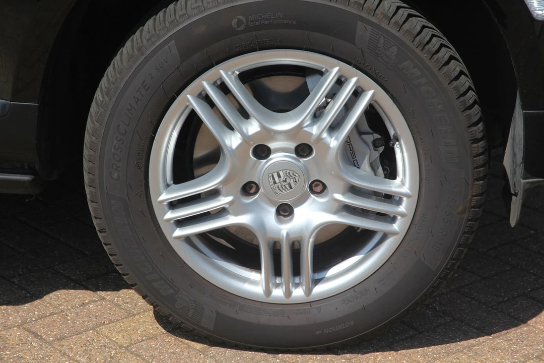 2005 Porsche 955/957 Cayenne S - Image 14 of 30